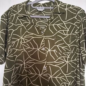 Aloha/Hawaiian Print Women’s Button Down Shirt